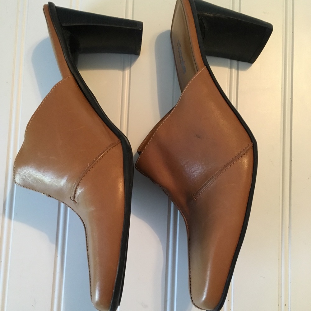 Nicole tan mule ladies size 7.5 medium - Picture 3 of 4